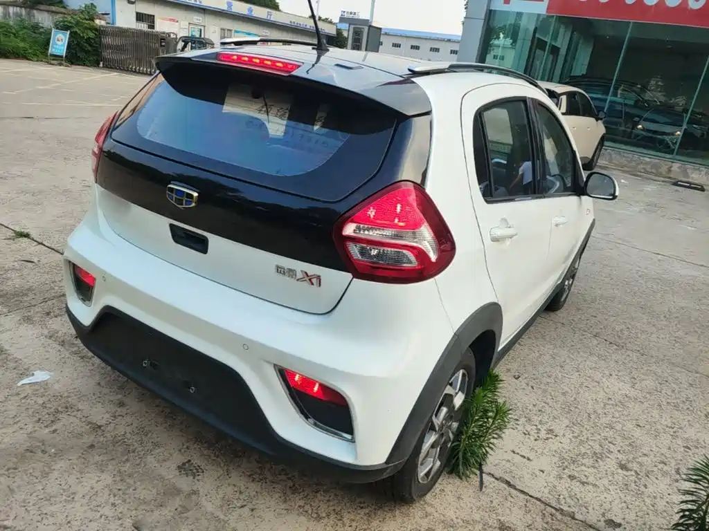 Geely Yuanjing X1 2018 2017 1.3L Auto Player Edition