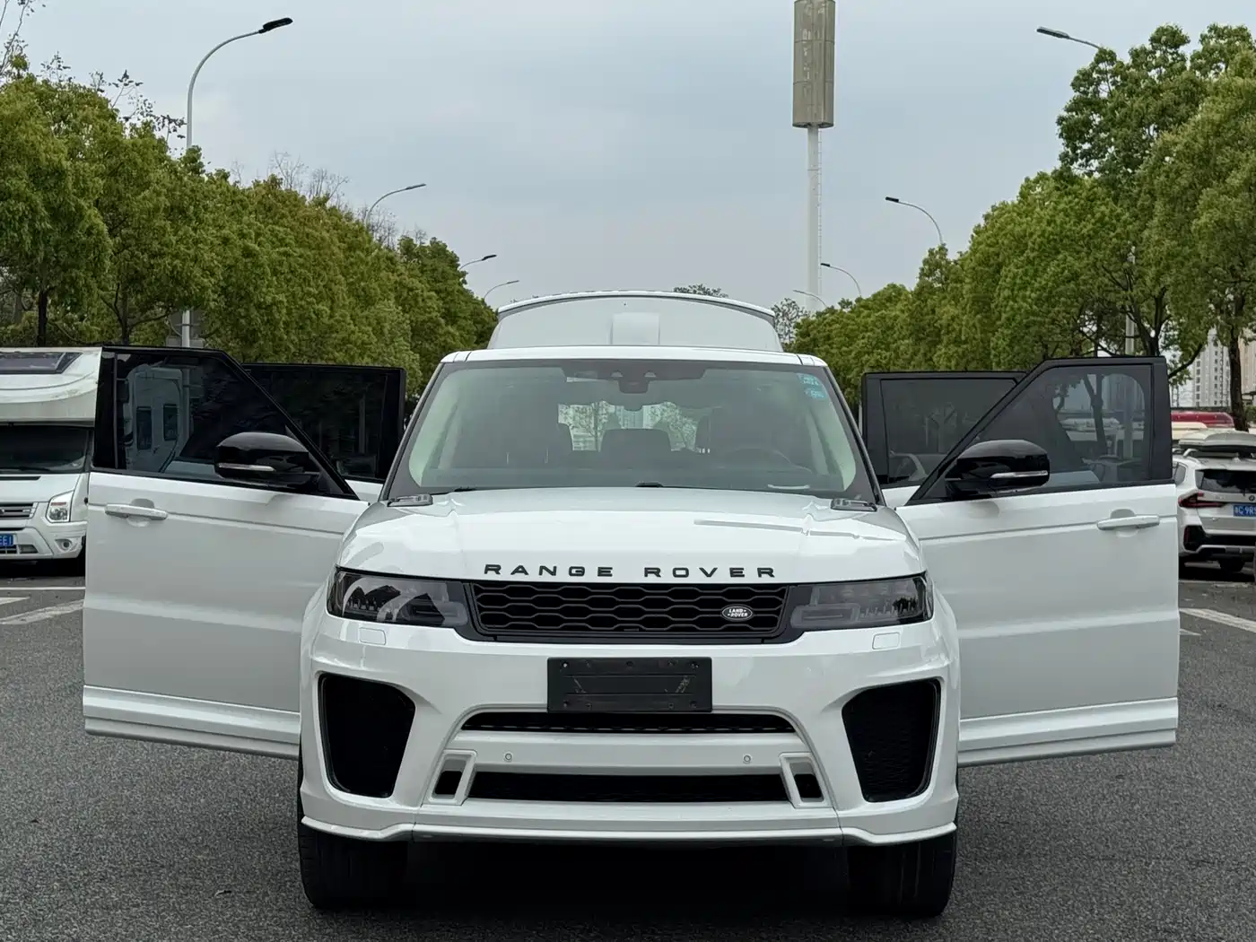 Land Rover Range Rover Sport 2017 3.0 SC V6 HSE фото 18