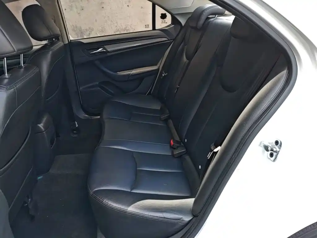 Roewe 360 2017 2017 1.5L Auto Luxury Edition