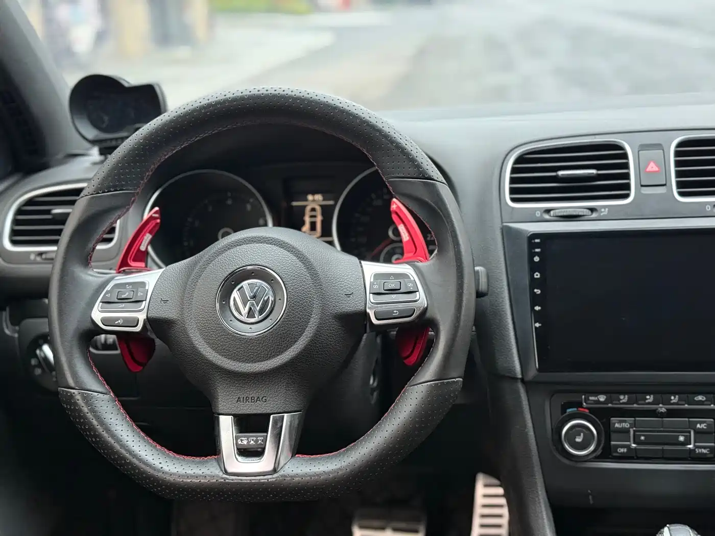 Volkswagen Golf GTI 2012 2.0TSI GTI фото 6