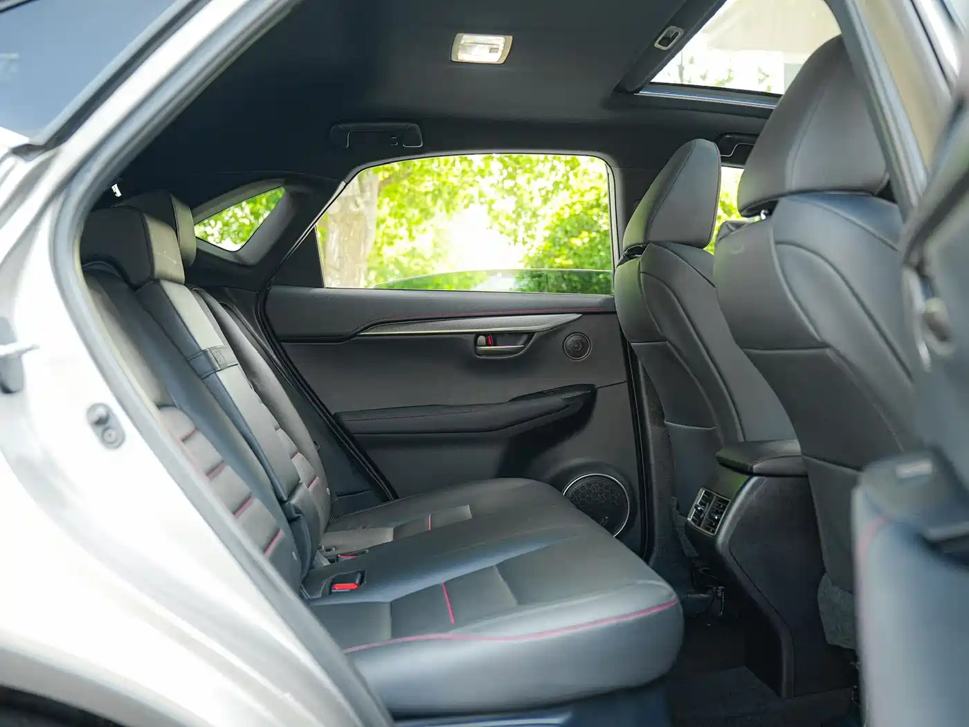 Lexus NX 2015 200t AWD F SPORT фото 15