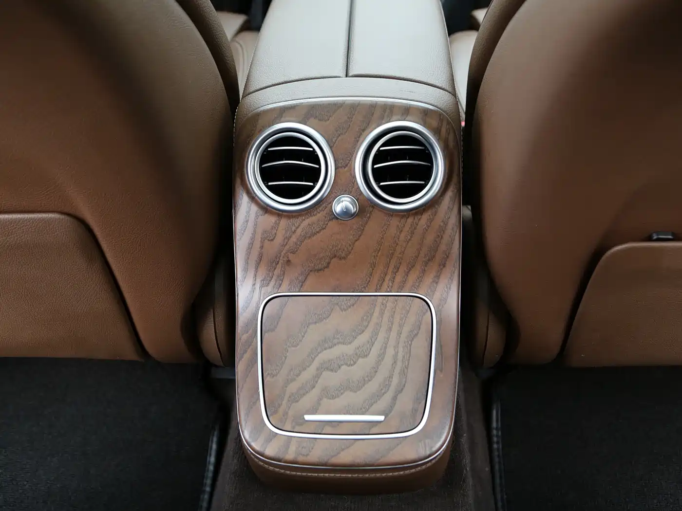 Mercedes-Benz E-Class 2021 E 260 L фото 16