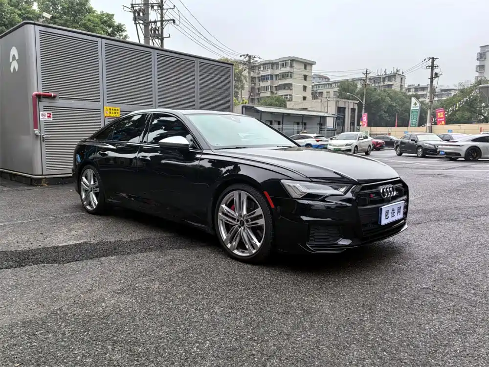 AUDI S6