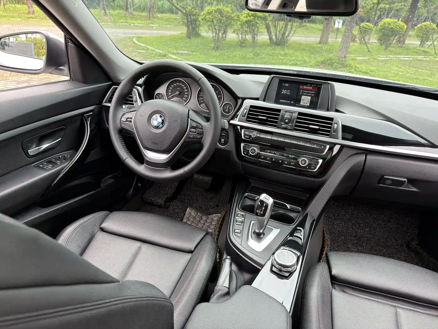 BMW 3 Series GT 2018 320i Fashion фото 8