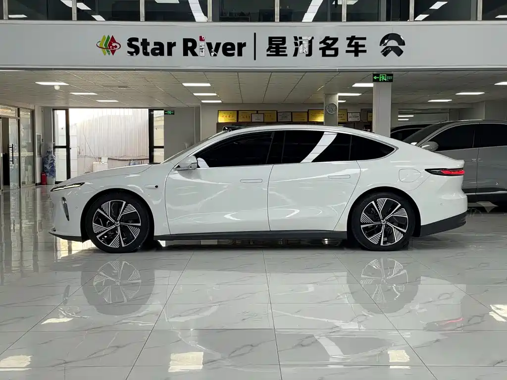 NIO ET7 2024 2024 75kWh Executive Edition