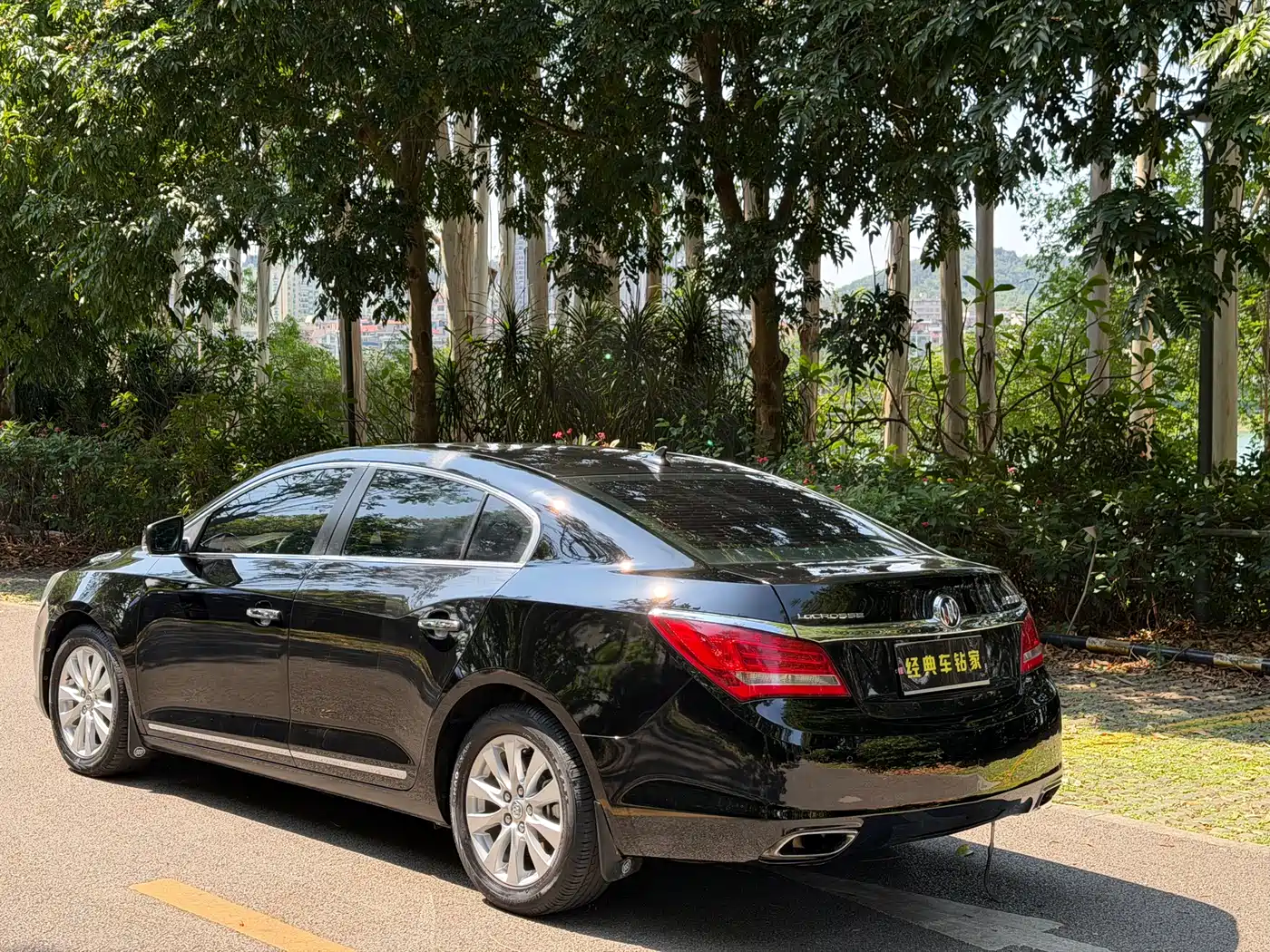 Buick LaCrosse 2013 2.4L SIDI Elite Comfort фото 3
