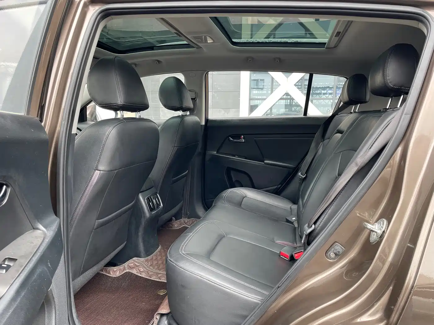 Kia Sportage 2015 2.0L Automatic 2WD DLX фото 7
