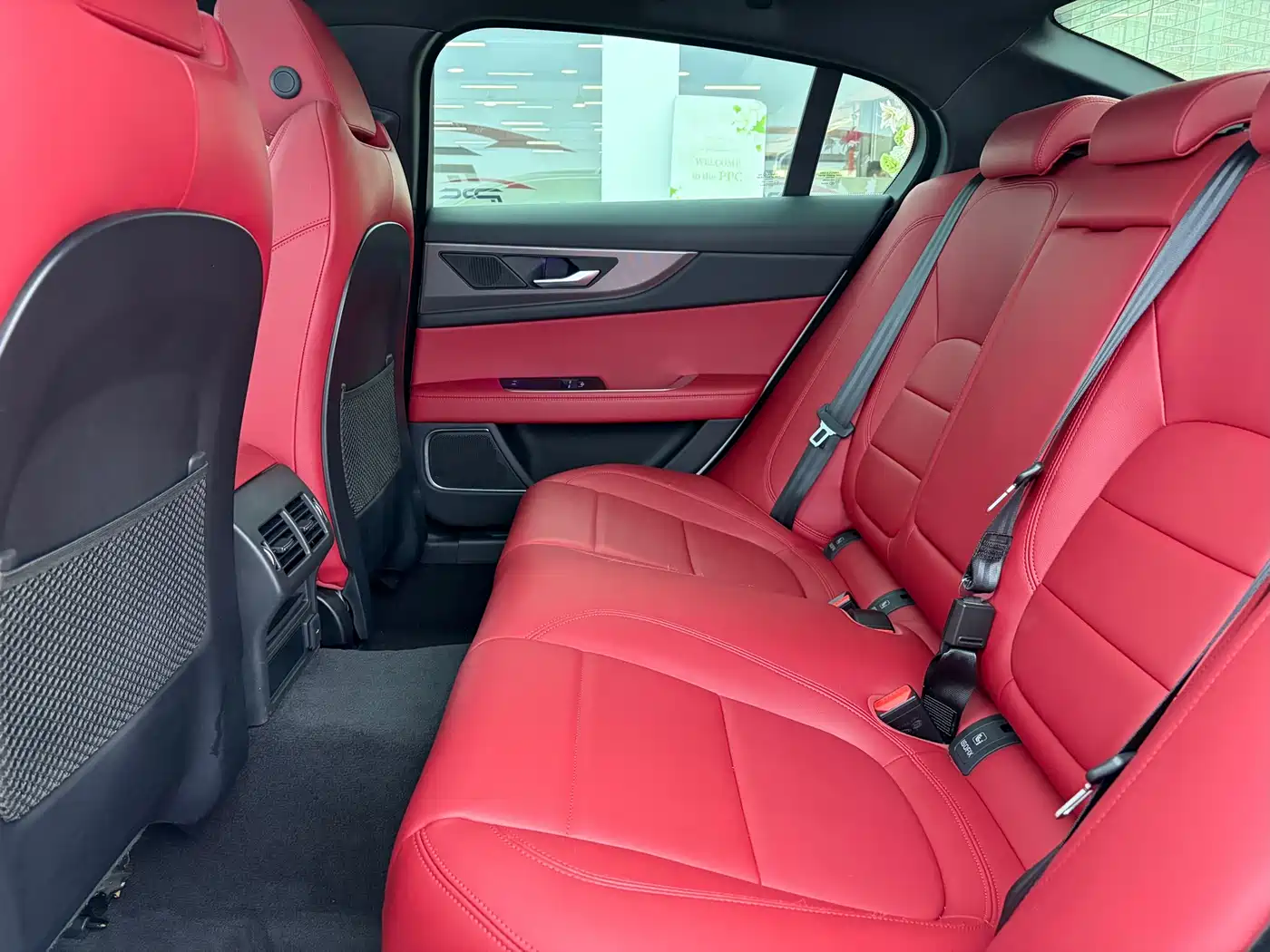 Jaguar XEL 2021 2.0T 250PS R-DYNAMIC S Progressive Sport Edition фото 10