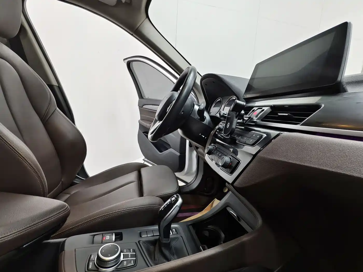 BMW X1 2022 sDrive20Li Fashion фото 15