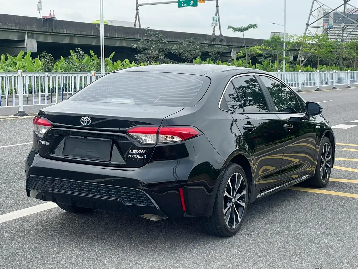 Toyota Levin 2021 Dual Engine 1.8H E-CVT Sport фото 9