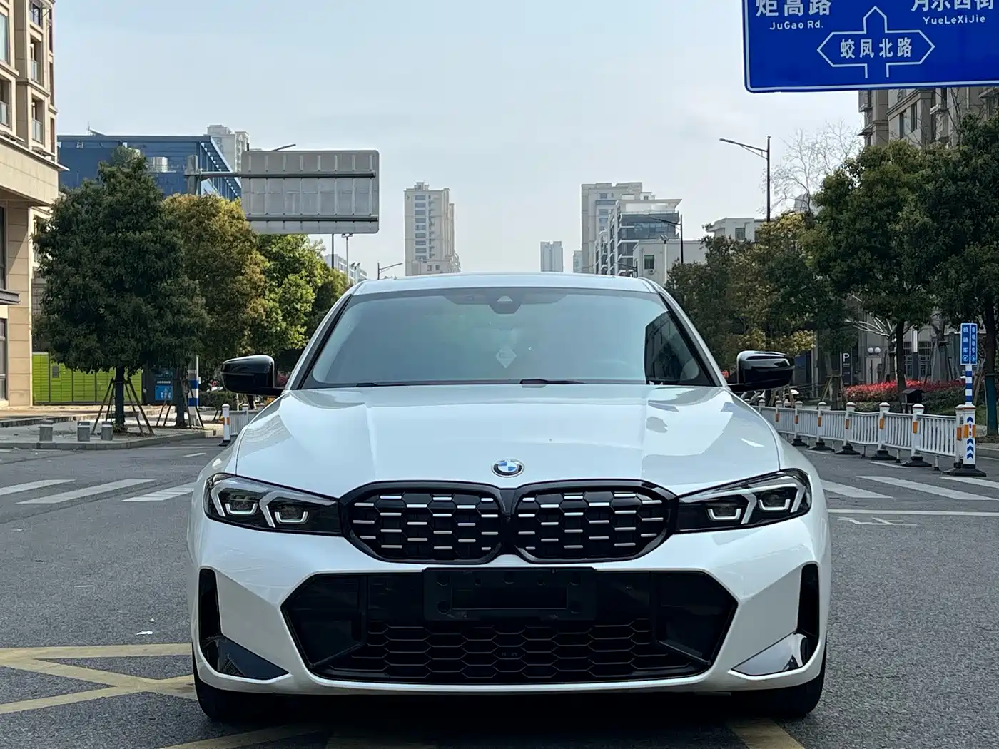 BMW 3-SERIES