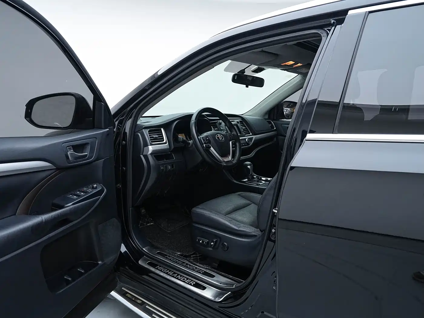 Toyota Highlander 2015 2.0T FWD Luxury Edition 7-seater фото 23
