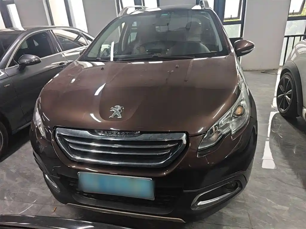 Peugeot 2008 2014 1.6L Automatic Fashion Edition фото 3