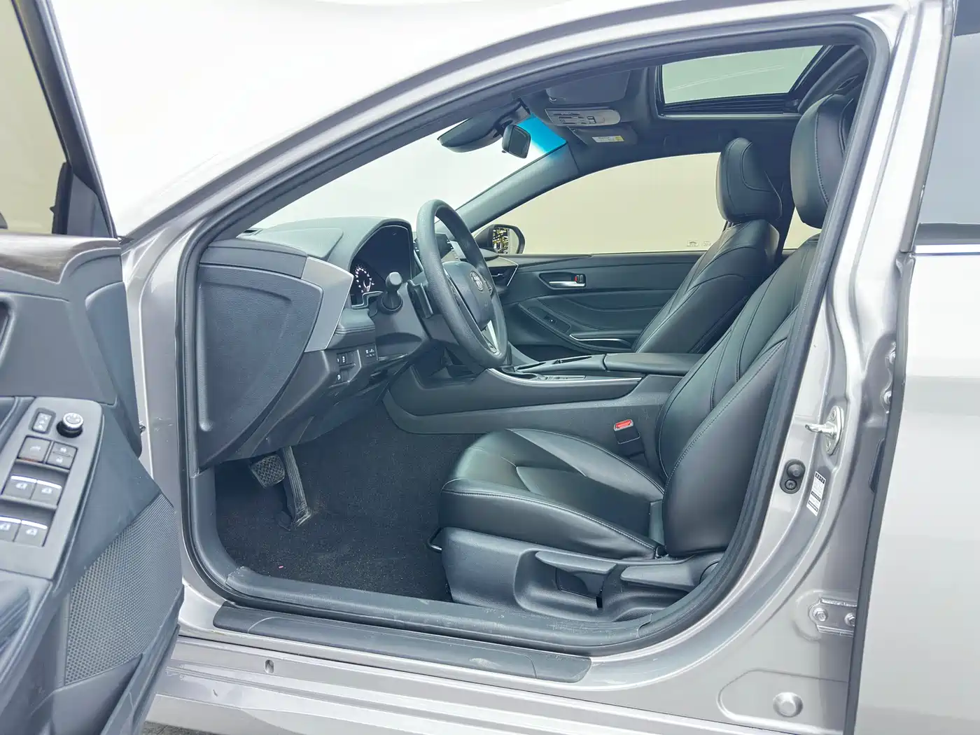 Toyota Avalon 2019 2.5L Progressive Edition China V фото 14
