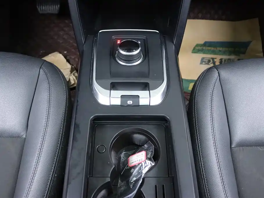Land Rover Discovery Sport 2019 240PS PURE Edition China VI фото 23