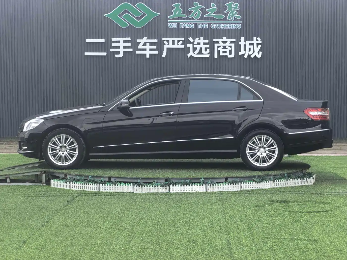 Mercedes-Benz E-Class 2011 E 300 L Elegance фото 20