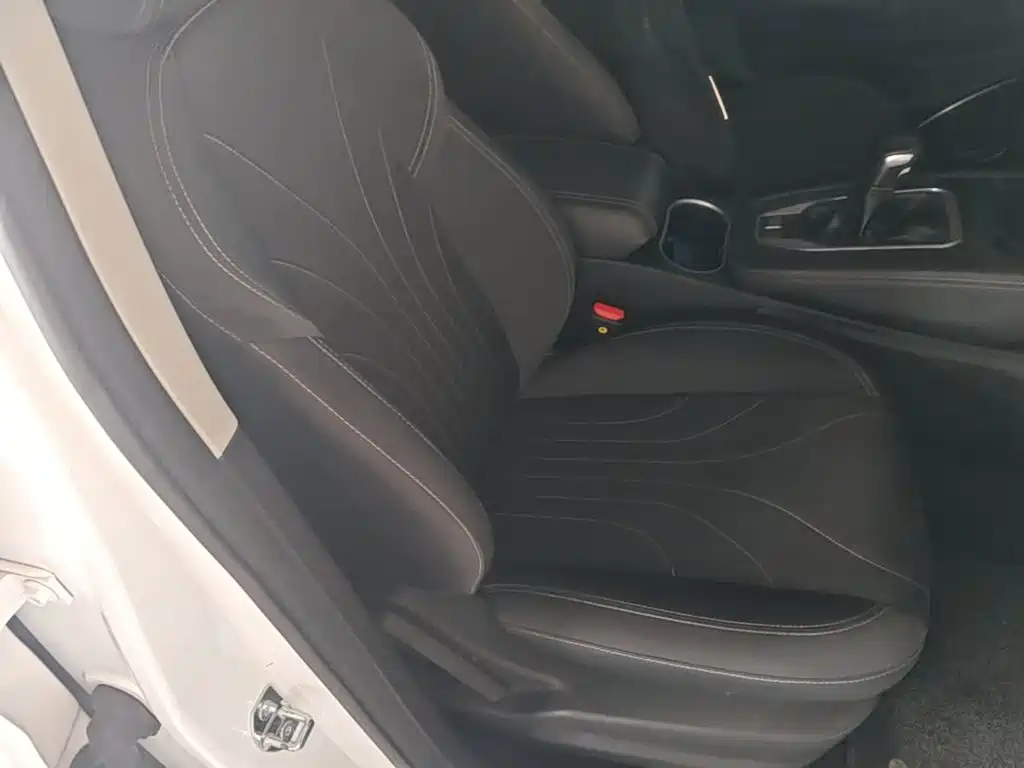 Jetour X70M 2022 2022 1.5T Manual Avant-garde Partner 5-seater