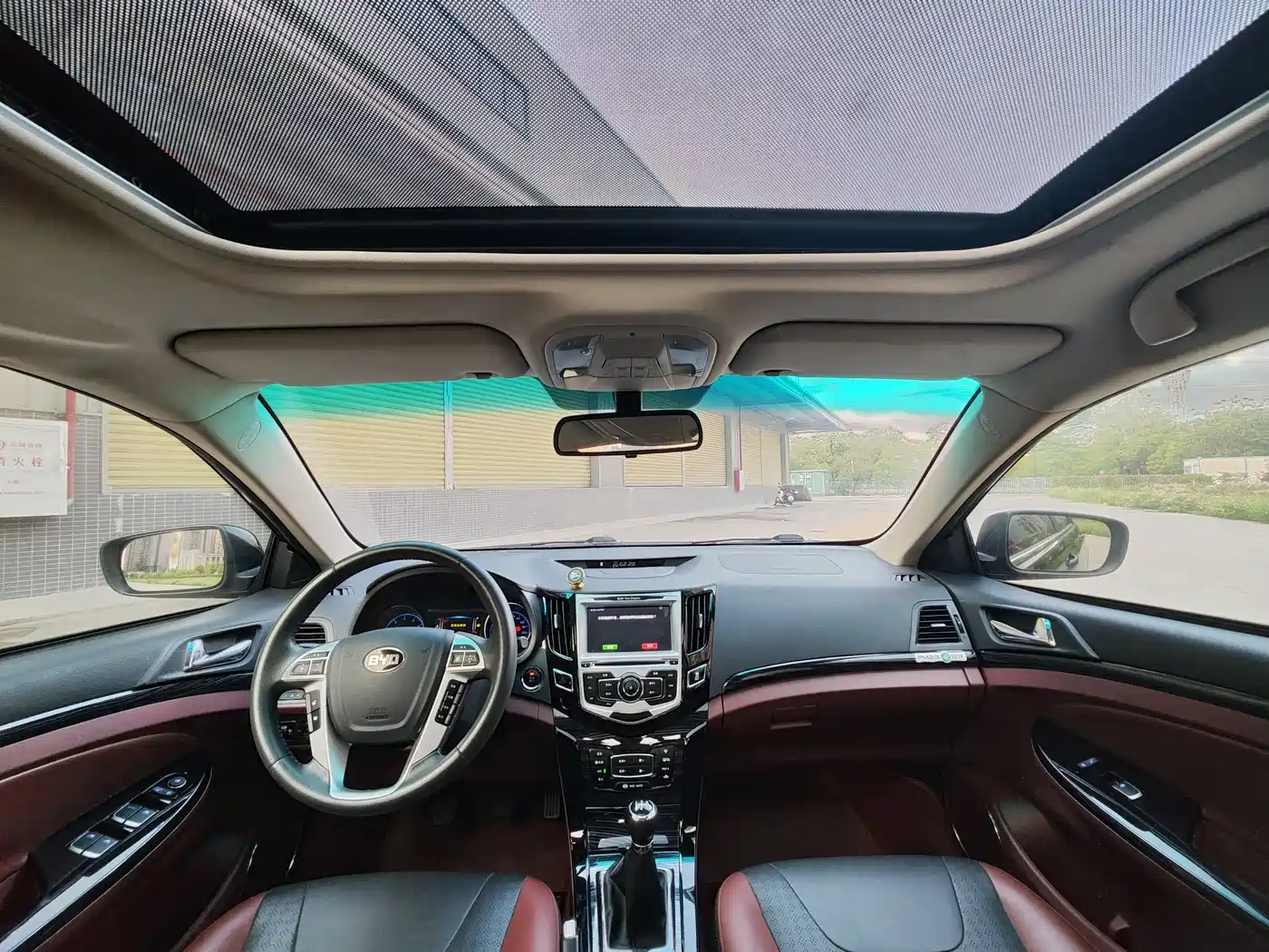 BYD Surui 2015 Facelift 1.5L Manual Luxury фото 14