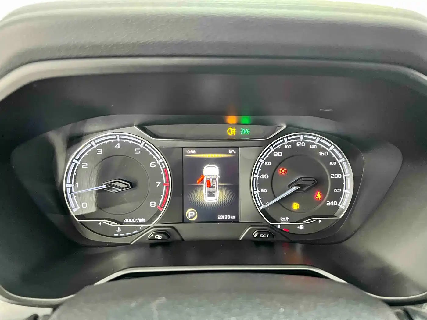 GEELY AUTOMOBILE VISION X6