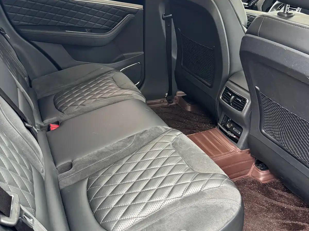 Hongqi HS5 2019 2.0T Smart Connect Enjoy 4WD Edition фото 18