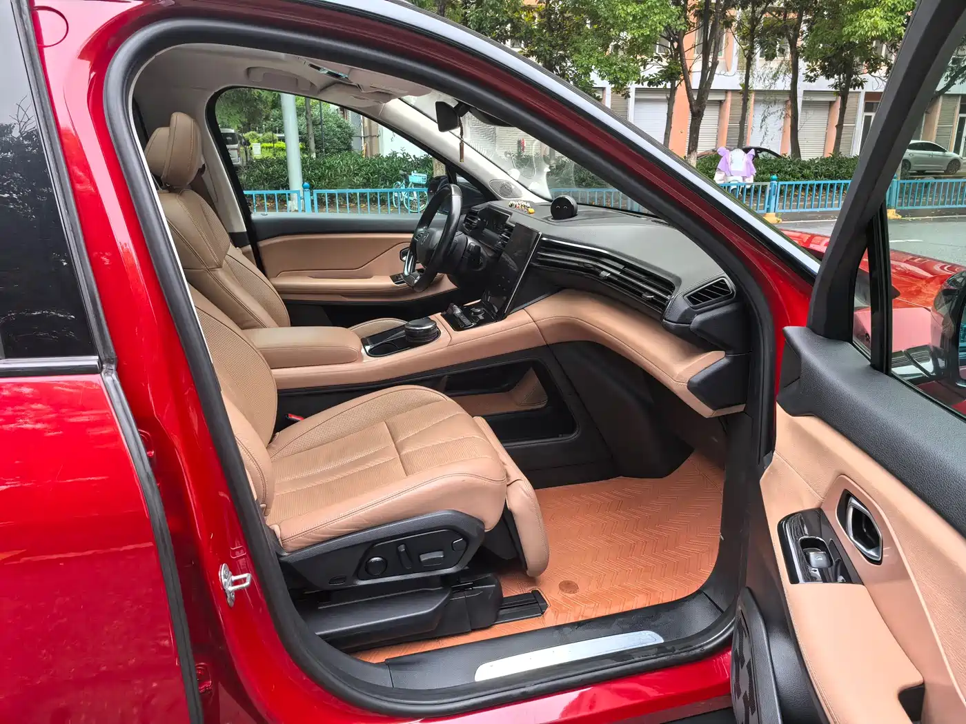 NIO ES8 2019 2018 425KM Base Edition 6-Seater
