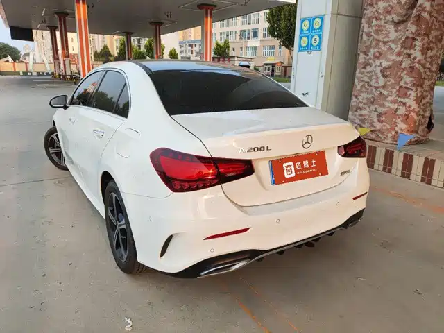 Mercedes-Benz A-Class 2024 Facelift A 200 L Fashion — фото 4