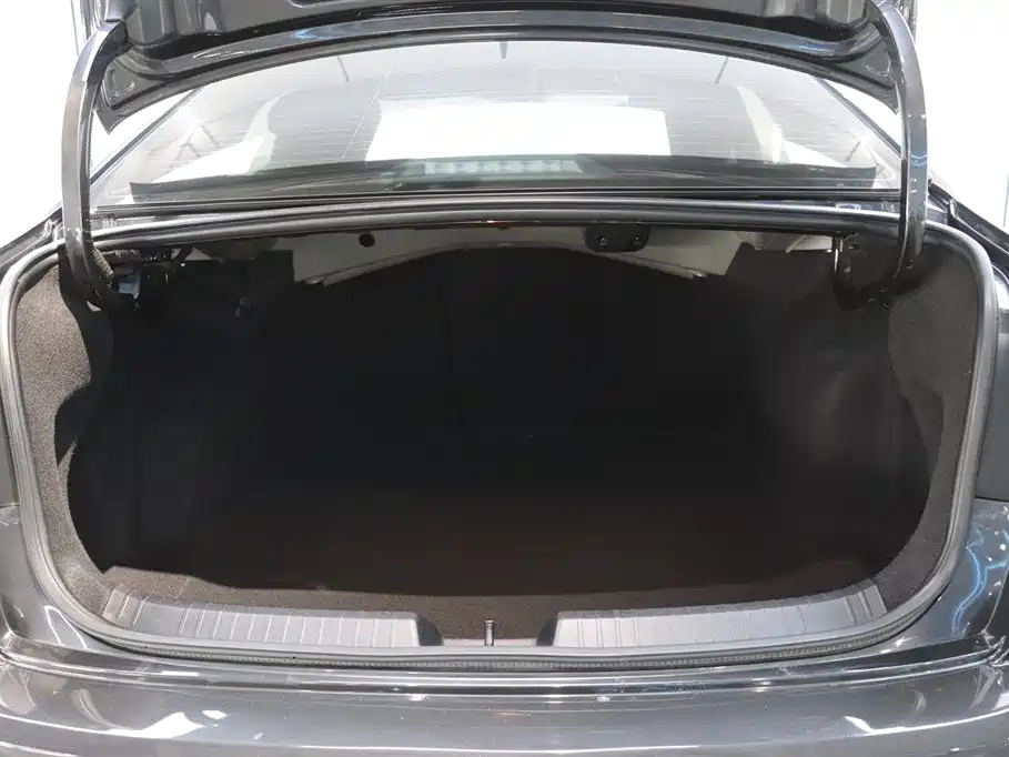 Volkswagen Sagitar 2021 280TSI DSG Surpassing Edition фото 31