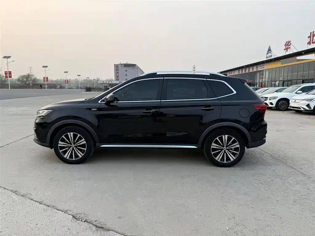 ROEWE RX5 NEW ENERGY