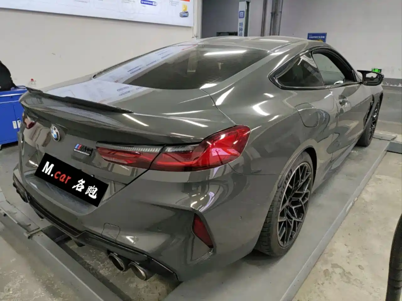 BMW M8 2019 M8 Coupe Thunder Edition фото 2