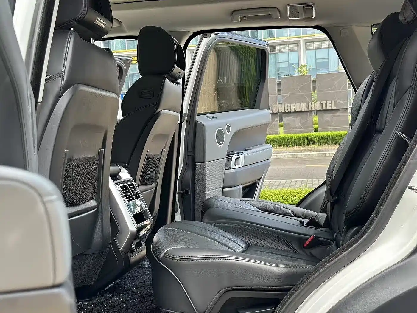 Land Rover Range Rover Sport 2015 3.0 SC V6 HSE фото 6
