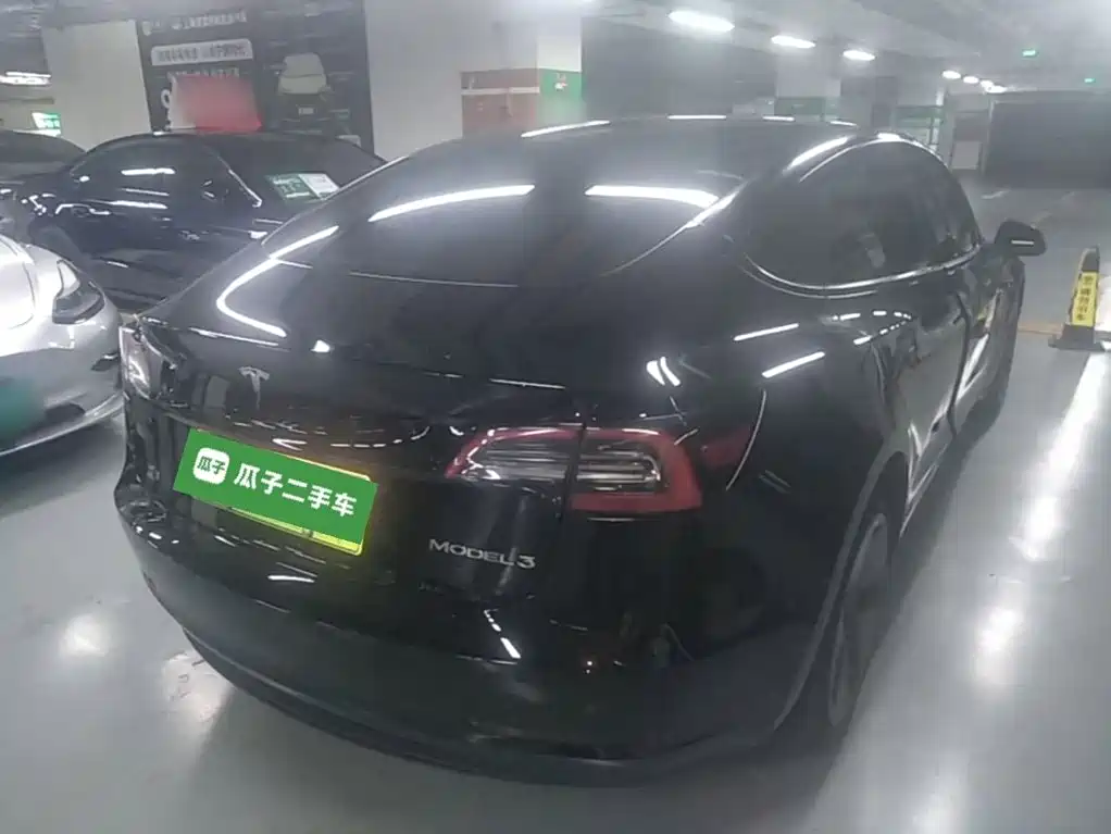 Фото 7 - Tesla Model 3