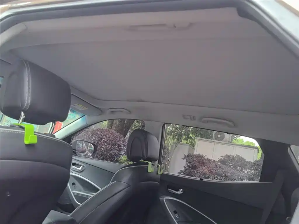 Hyundai Santa Fe 2017 2.0T Automatic 4WD Intelligent 7-Seater фото 18