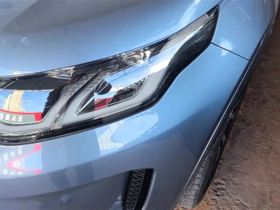 LAND ROVER DISCOVER SPORTS