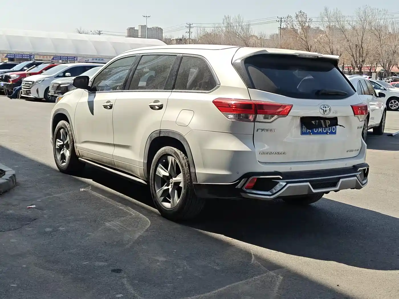TOYOTA HIGHLANDER