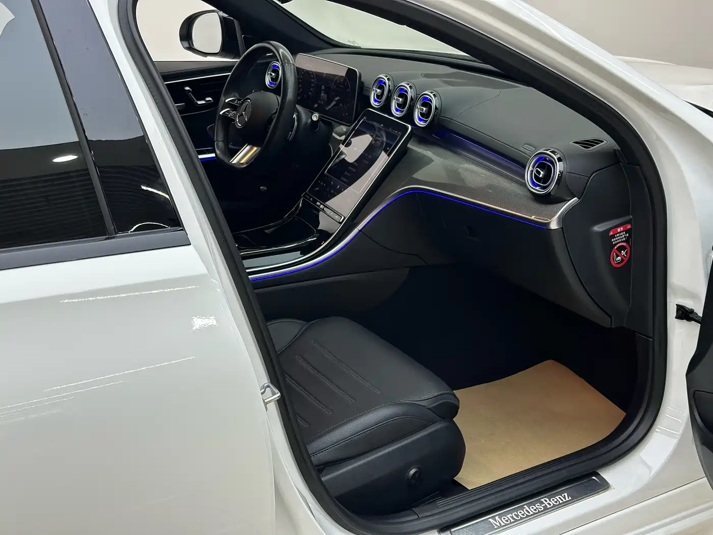 Mercedes-Benz C-Class 2024 C 260 L Night Edition Sport фото 27