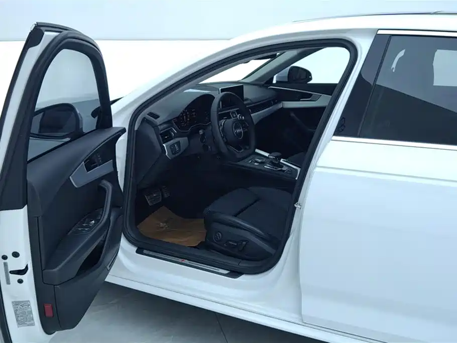 Audi A4L 2018 30th Anniversary 40 TFSI Sport фото 9