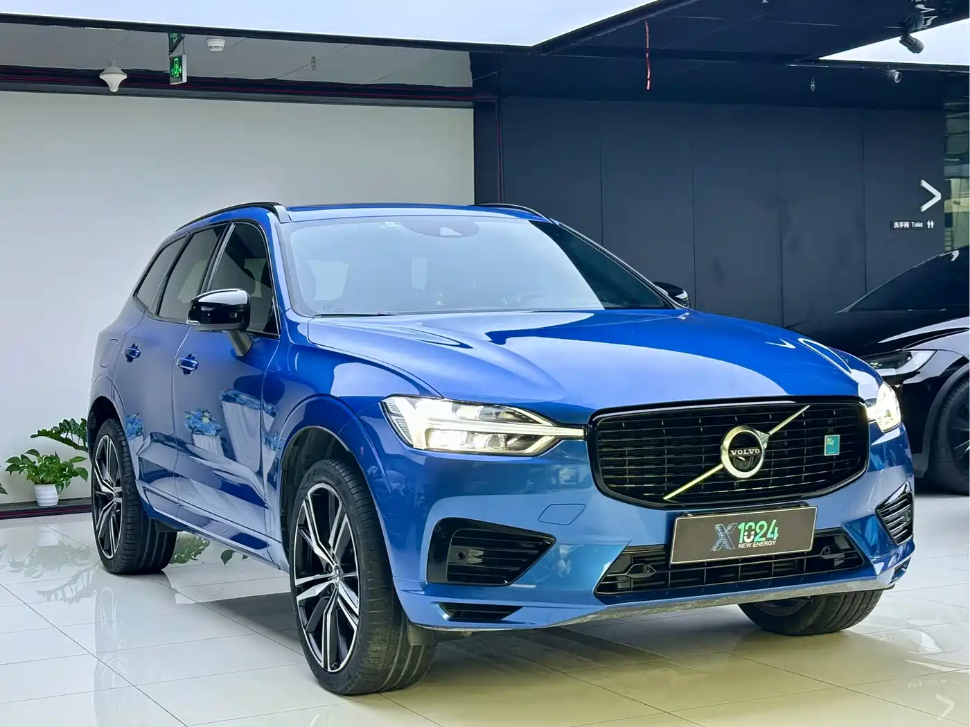 Volvo XC60 Plug-in Hybrid 2020 2021 T8 E-Drive Hybrid Inscription Sport