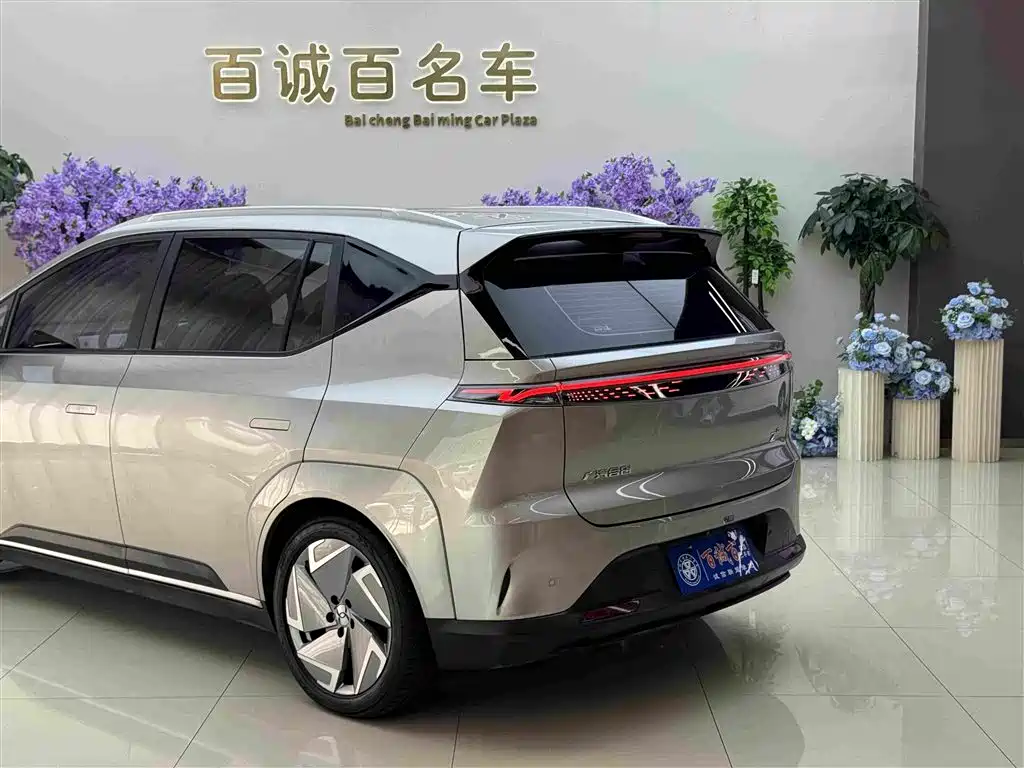 Hycan Auto Hycan Z03 2022 2022 Model 620km Trendy Smart Edition 160kW 76.8kWh