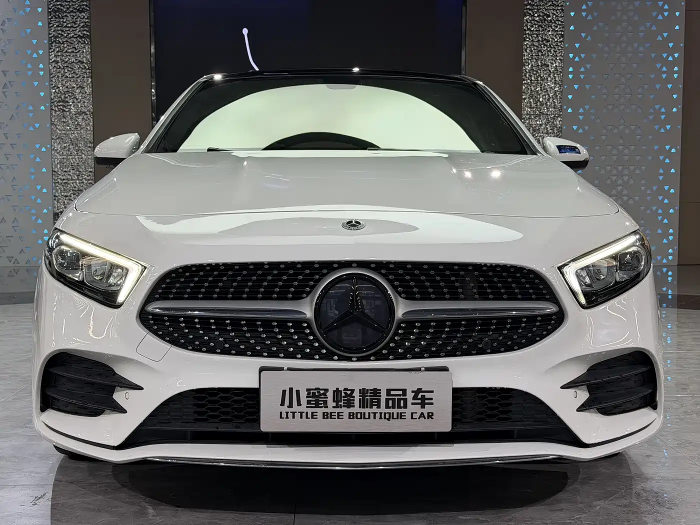 Mercedes-Benz A-Class 2020 A 200 L Sport Sedan фото 2