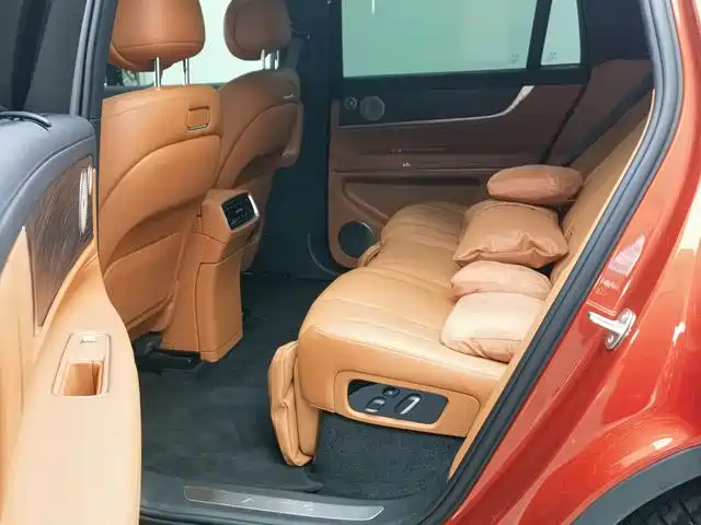 AITO Wenjie AITO M9 2024 Model Extended Range Ultra Edition 52kWh 5-Seater фото 4