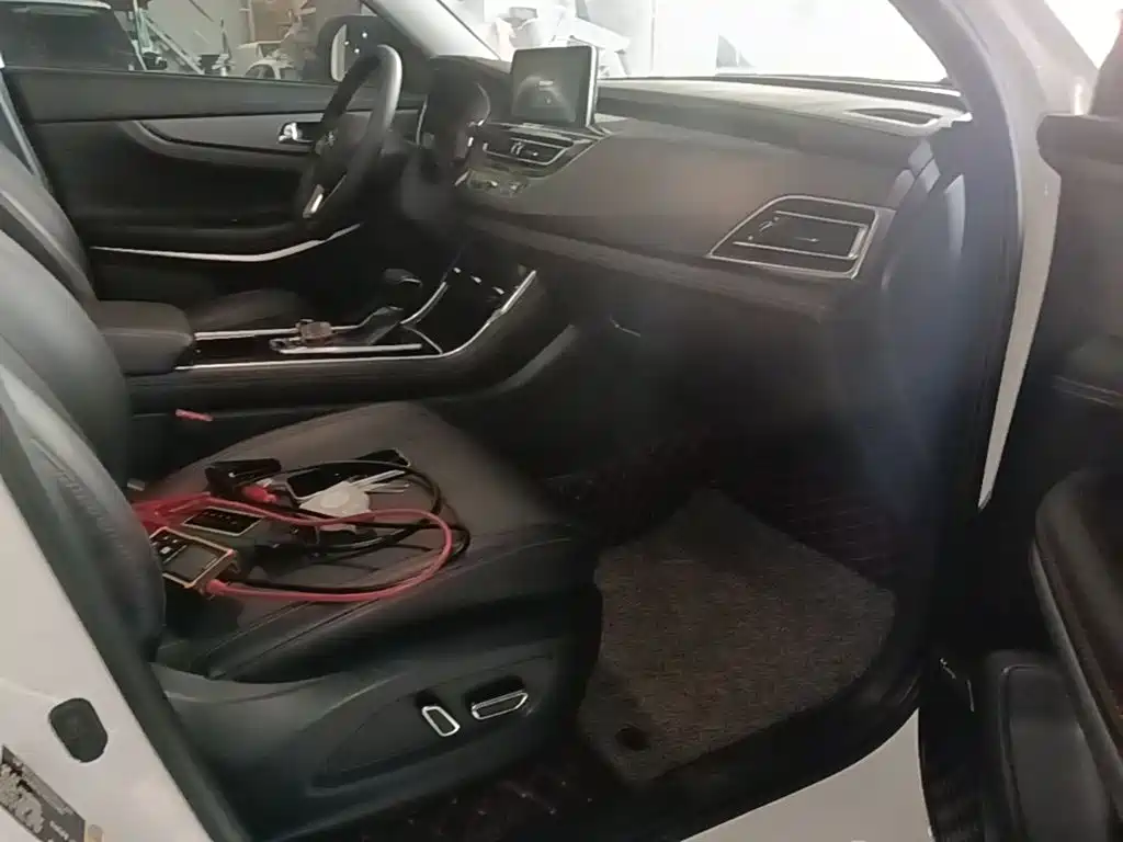 Photo 25 - Changan CS75