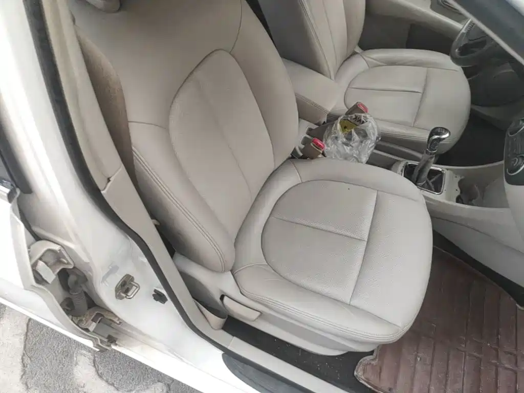 Dongfeng Aeolus Dongfeng Fengshen A60 2016 2016 1.5L Manual Premium