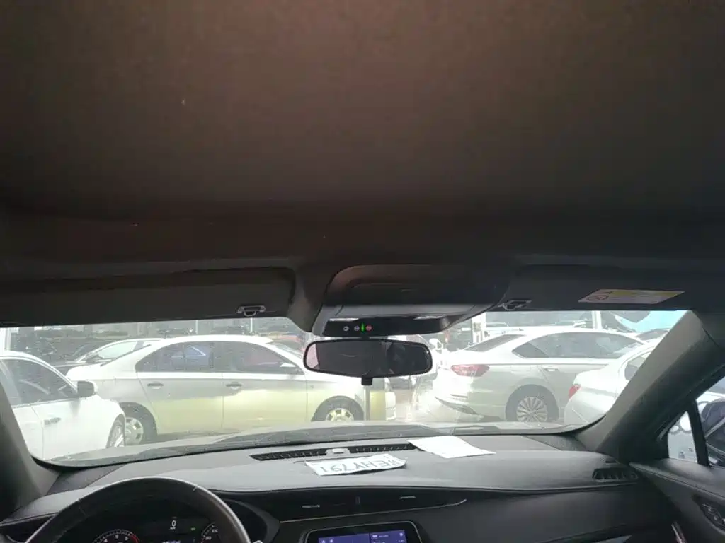 CADILLAC XT4