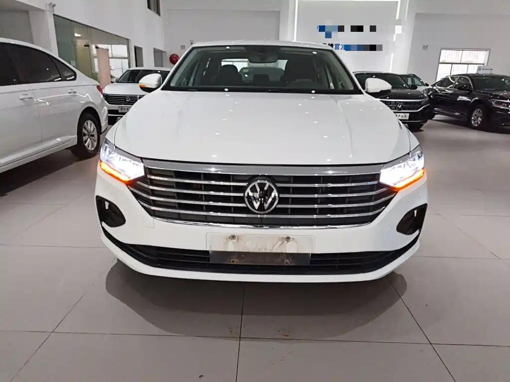 Фото 3 - Volkswagen Lavida
