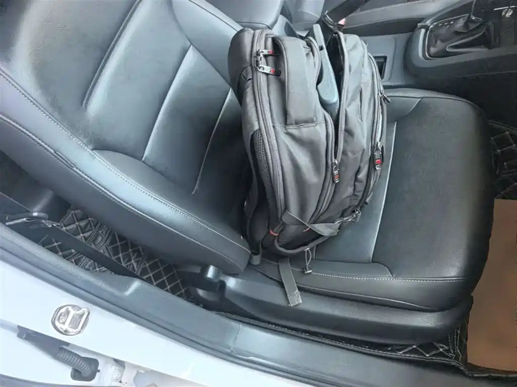 Volkswagen Sagitar 2017 230TSI Automatic Comfort фото 25