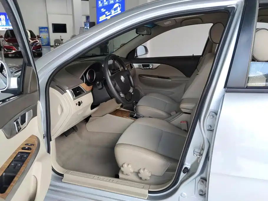 Фото 9 - Buick Excelle