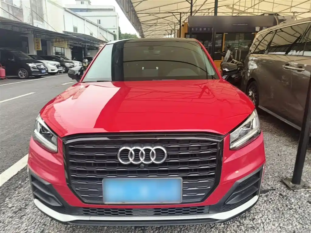 Audi Q2L 2018 35 TFSI Launch Exclusive Edition China VI фото 2