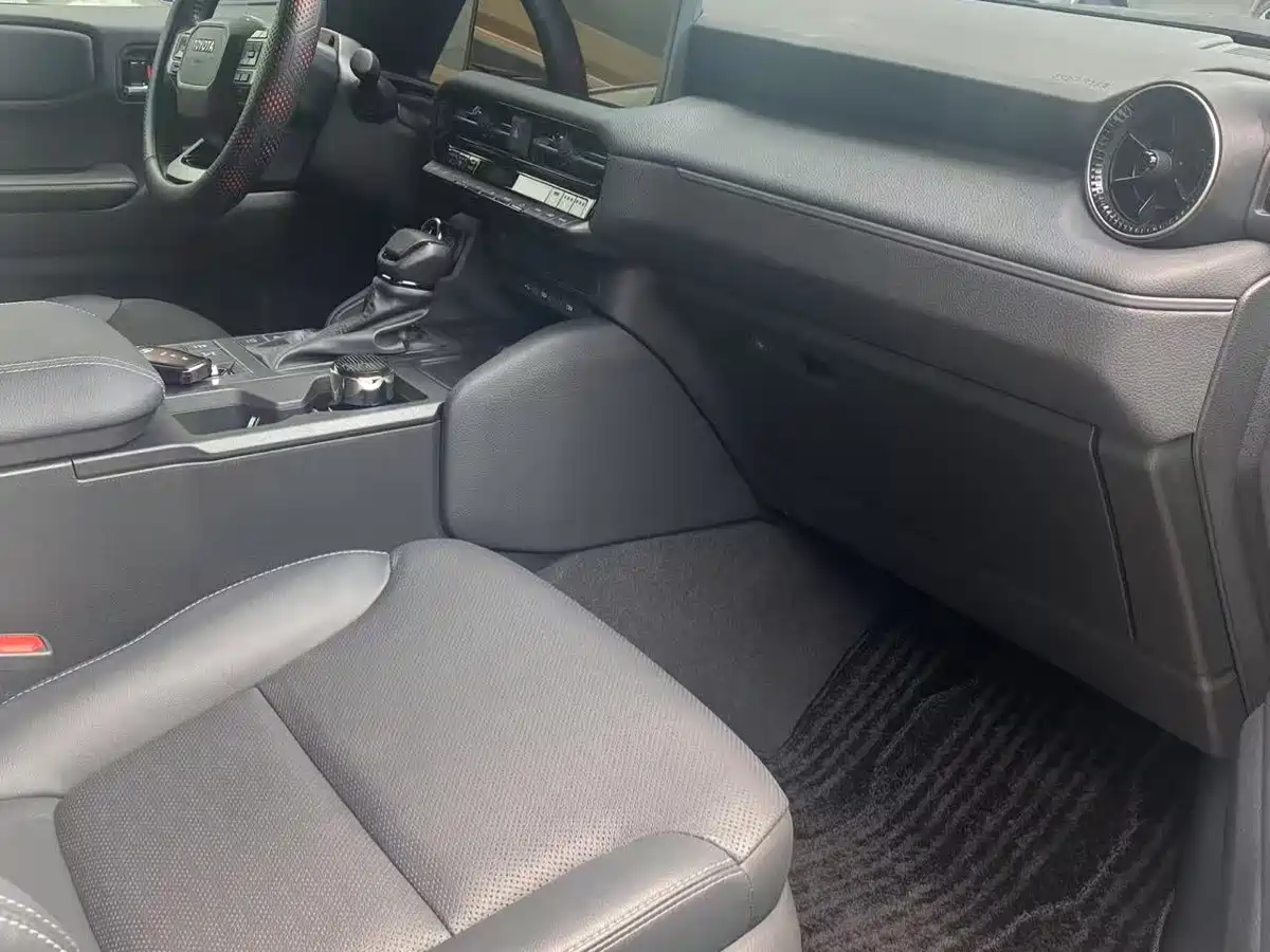 Toyota Prado 2025 2.4T All-round TX Edition 5-seater фото 7