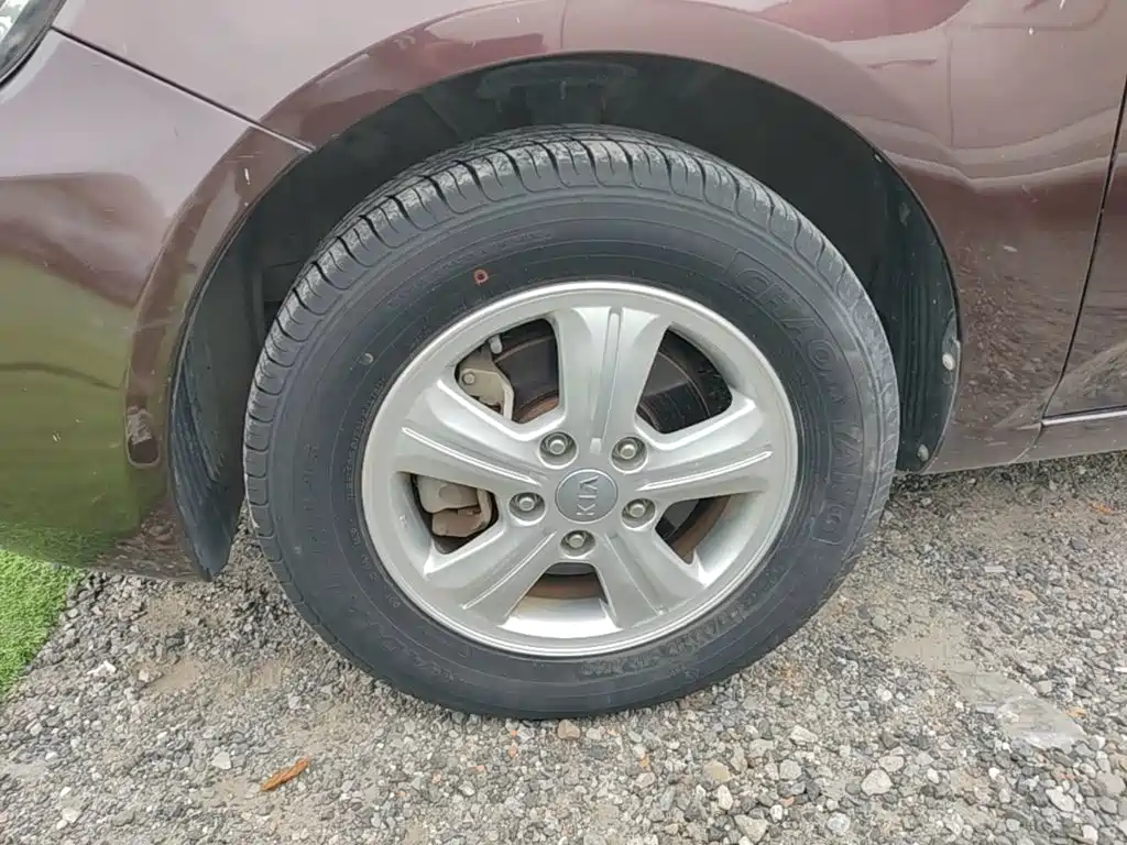 Kia Forte 2015 2014 1.6L MT GL