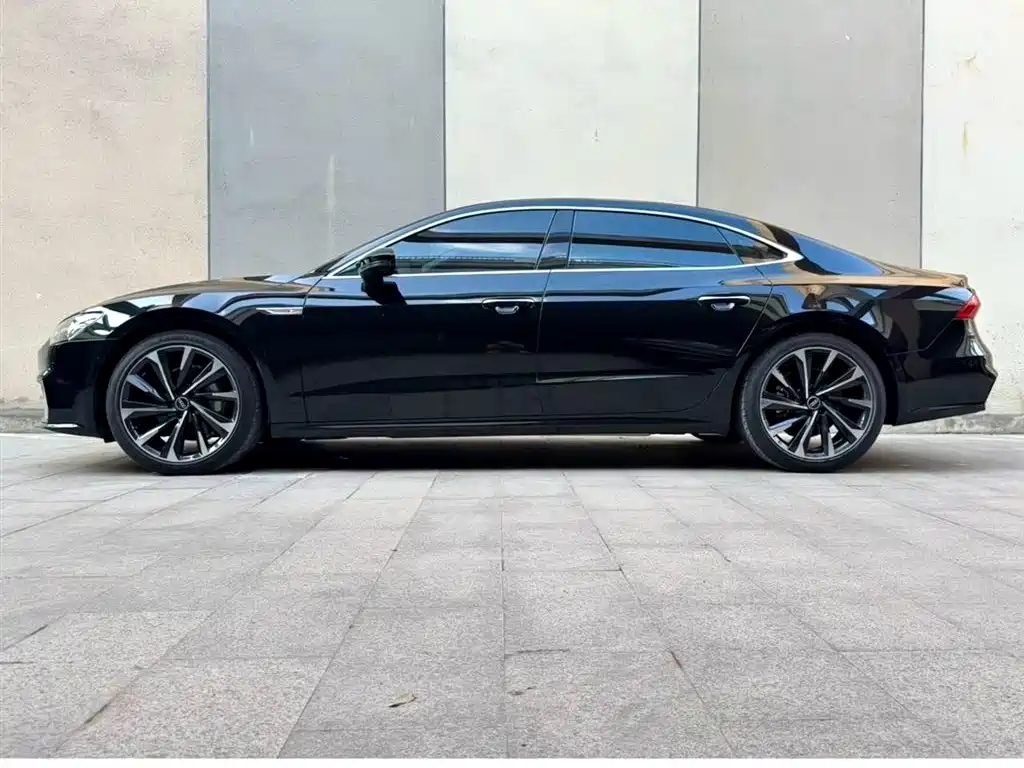 Audi A7L 2022 45 TFSI quattro S-line Paladin фото 8